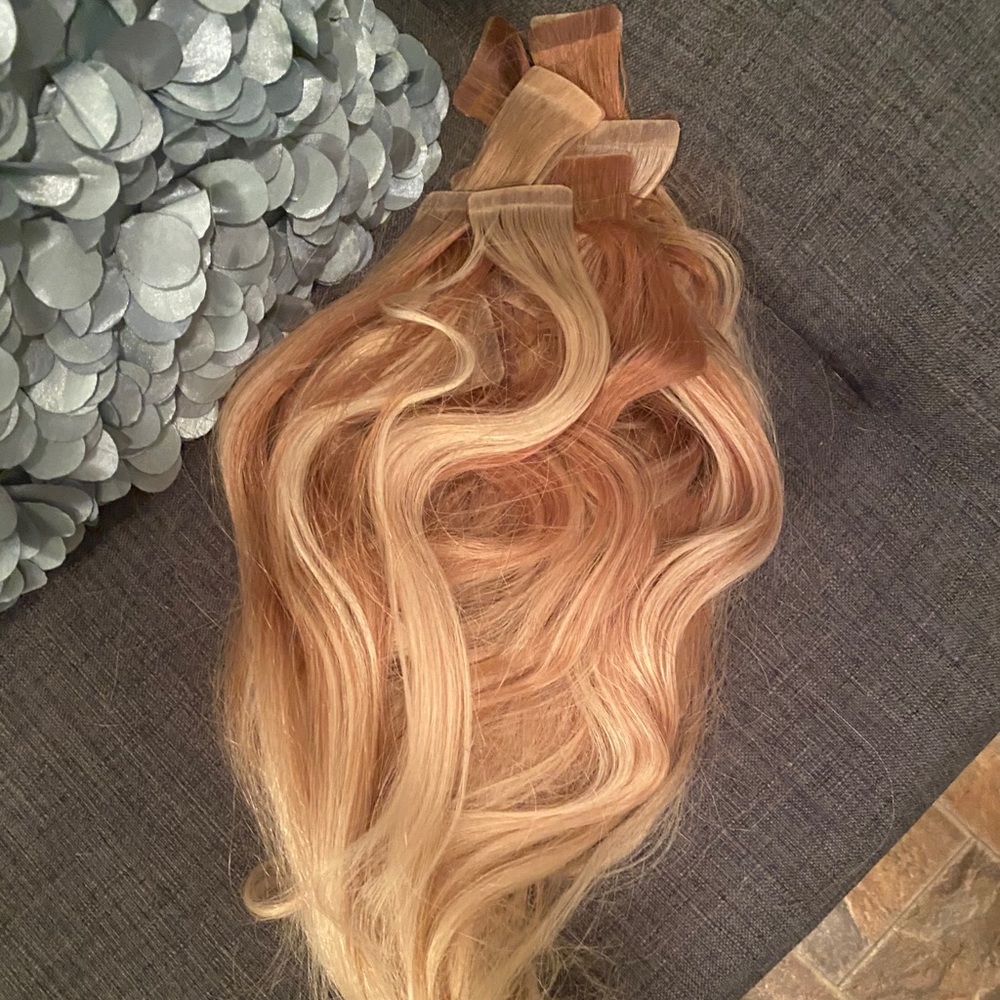 Perfect Locks 14’’ tape in extensions